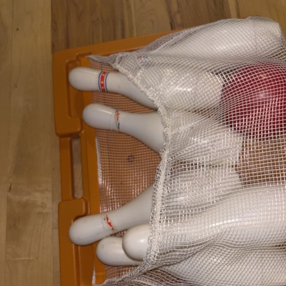 Vintage 1986 Fisher Price Bowling Set Toy - Picture 6 of 6
